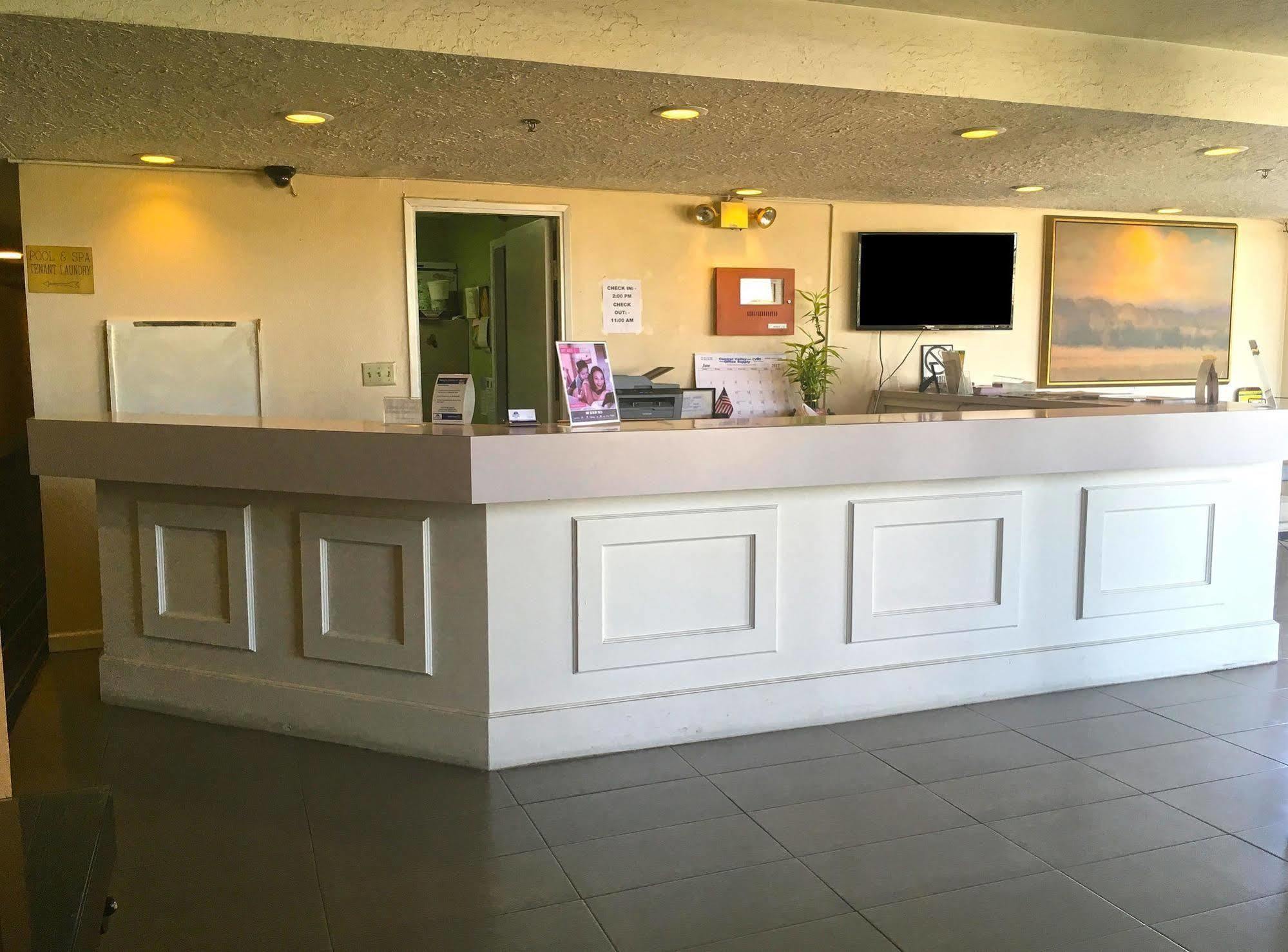 Studio 6 Suites Delano, Ca Eksteriør bilde